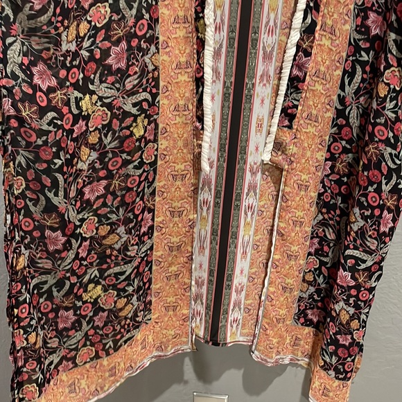 Kori America XL semi sheer duster with short fringe detail - Picture 4 of 9